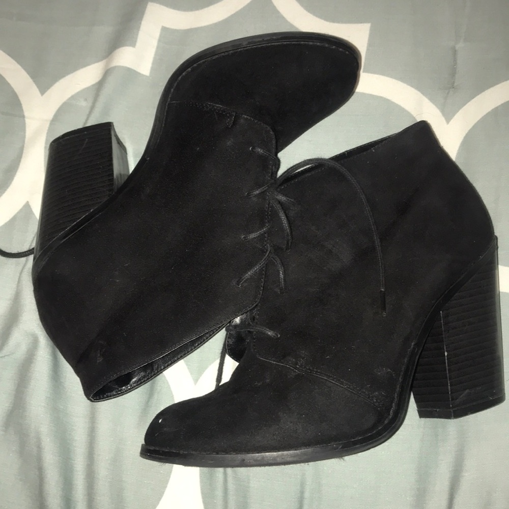 free w/ bundle Cute black call it spring booties